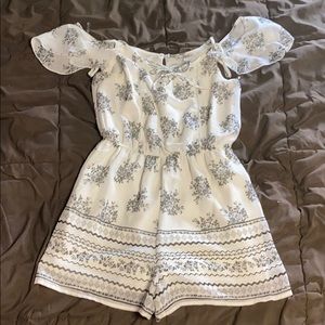 White/black floral romper